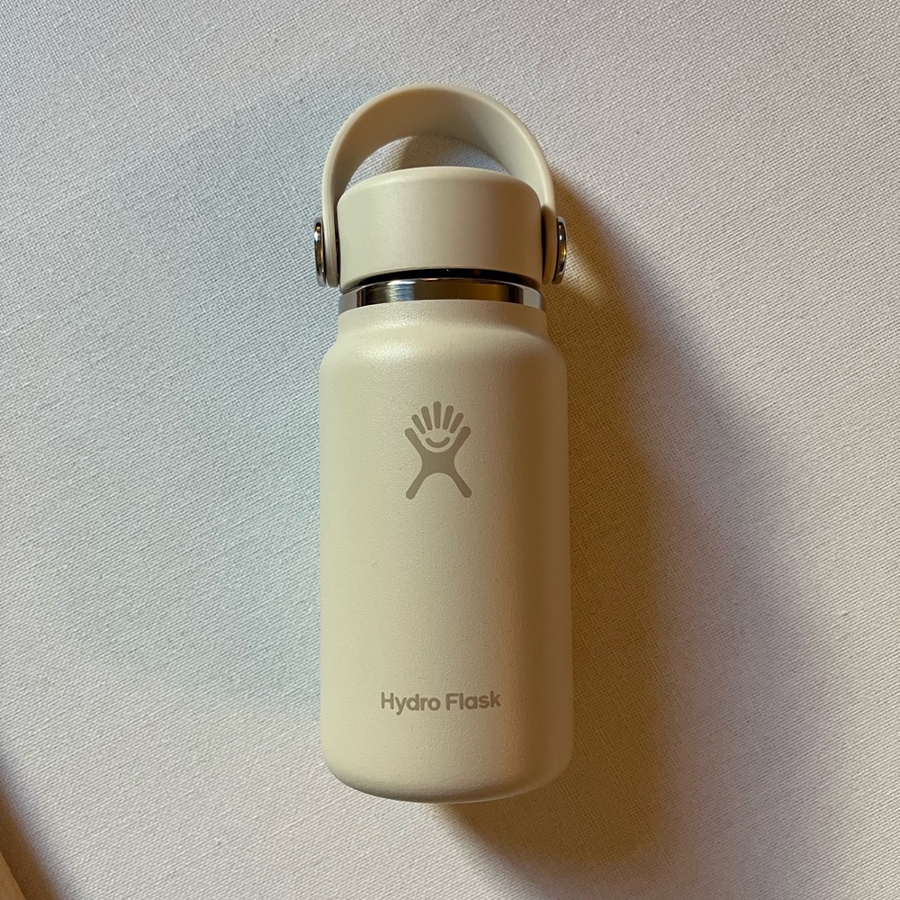 Hydro Flask Micro Beige Bottle